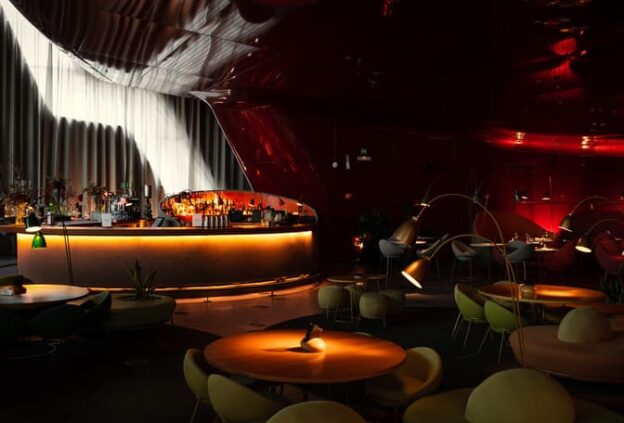 An image showing restaurant bar design idea and layout