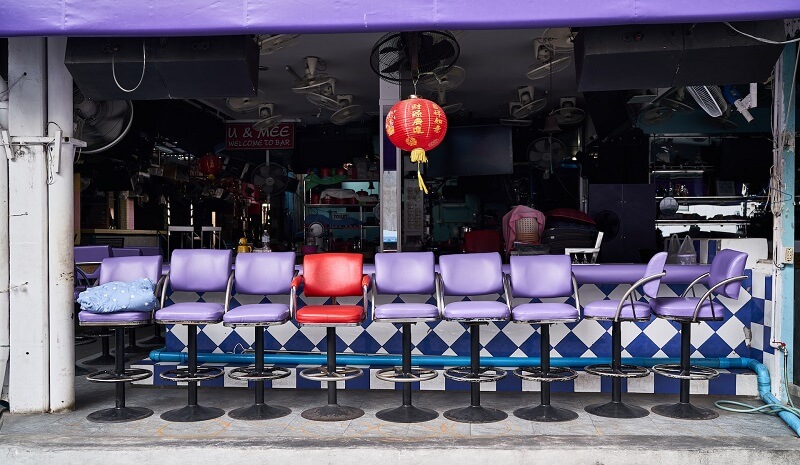comfortable bar stools