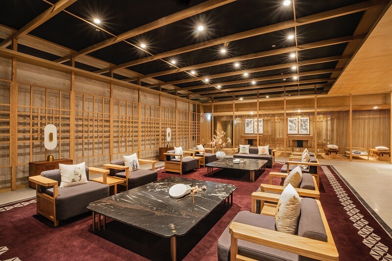 Creative Restaurant lighting