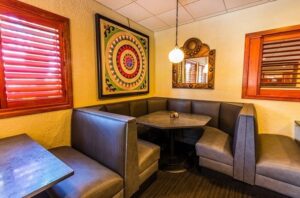 Why are Restaurant Booths The Best Seating Option?