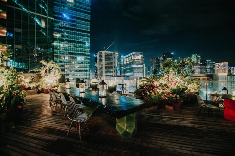Top 6 Rooftop Restaurant Design Ideas You Can’t Ignore | Missouri Table ...