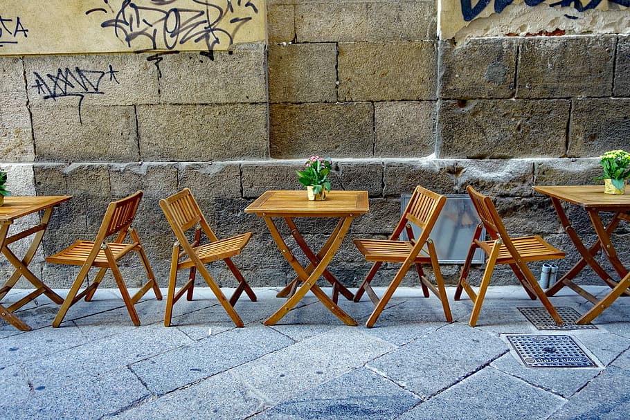 Outdoor Restaurant Furniture Materials, Best Material For Outdoor Bar Stools
